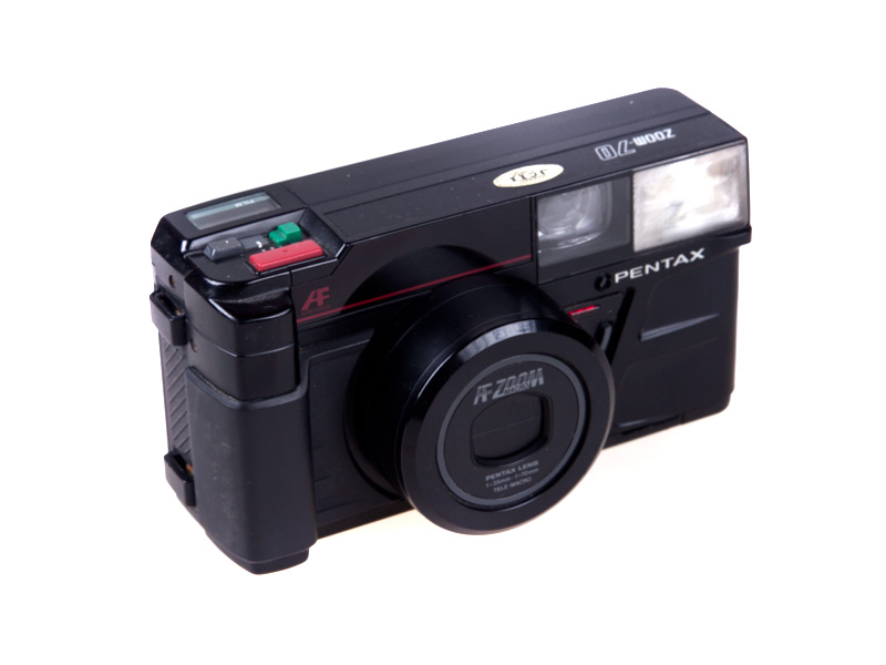 Pentax Zoom 70 Review: A Reliable 35mm Point-and-Shoot